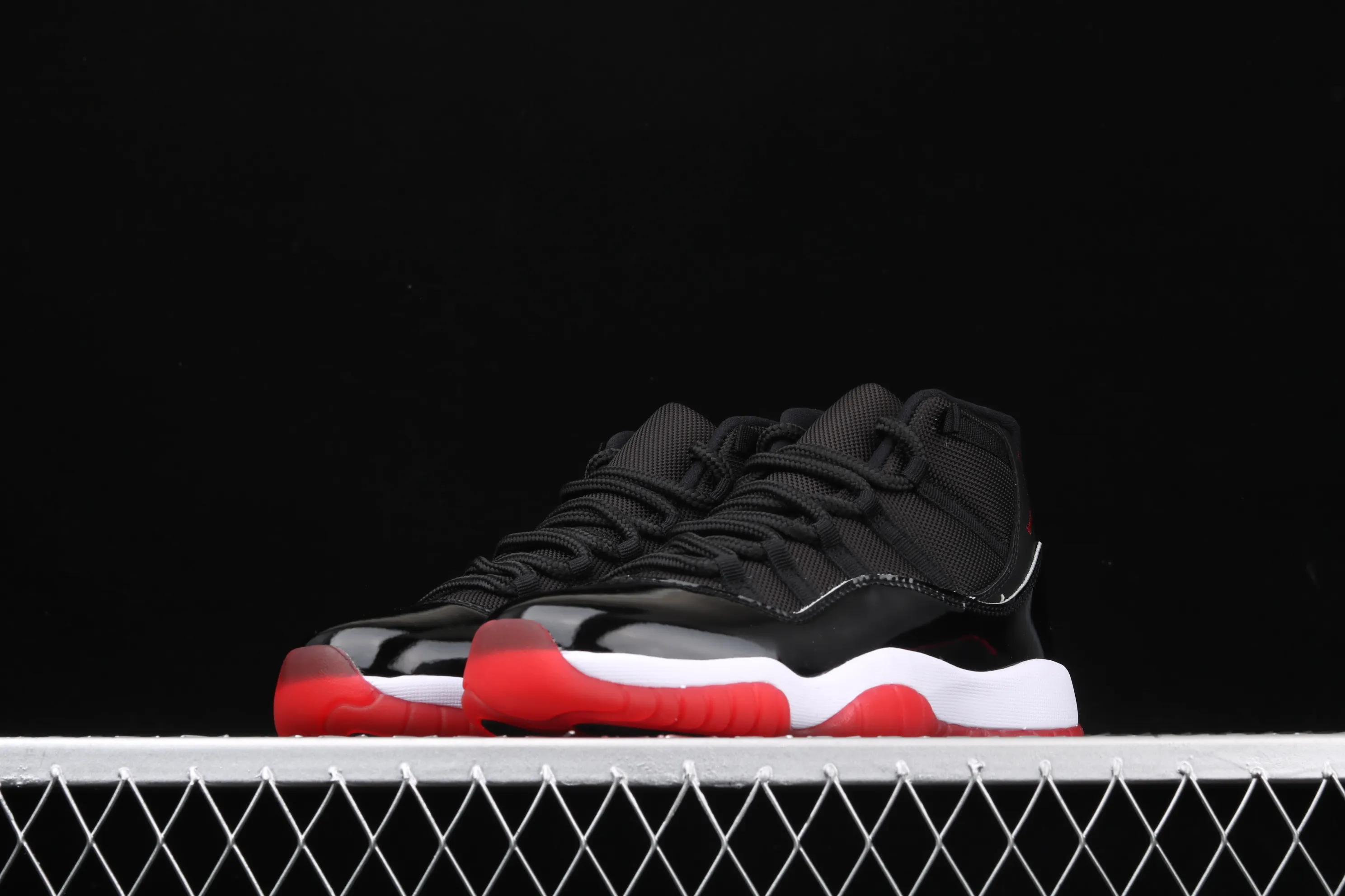 All categories Air Jordan Jordan series basketball shoes Air Jordan 11 Air Jordan 11 "Bred" AJ11 Joe 11 patent leather black and red first year 2019 classic replica high-top women's basketball shoes 378038-061